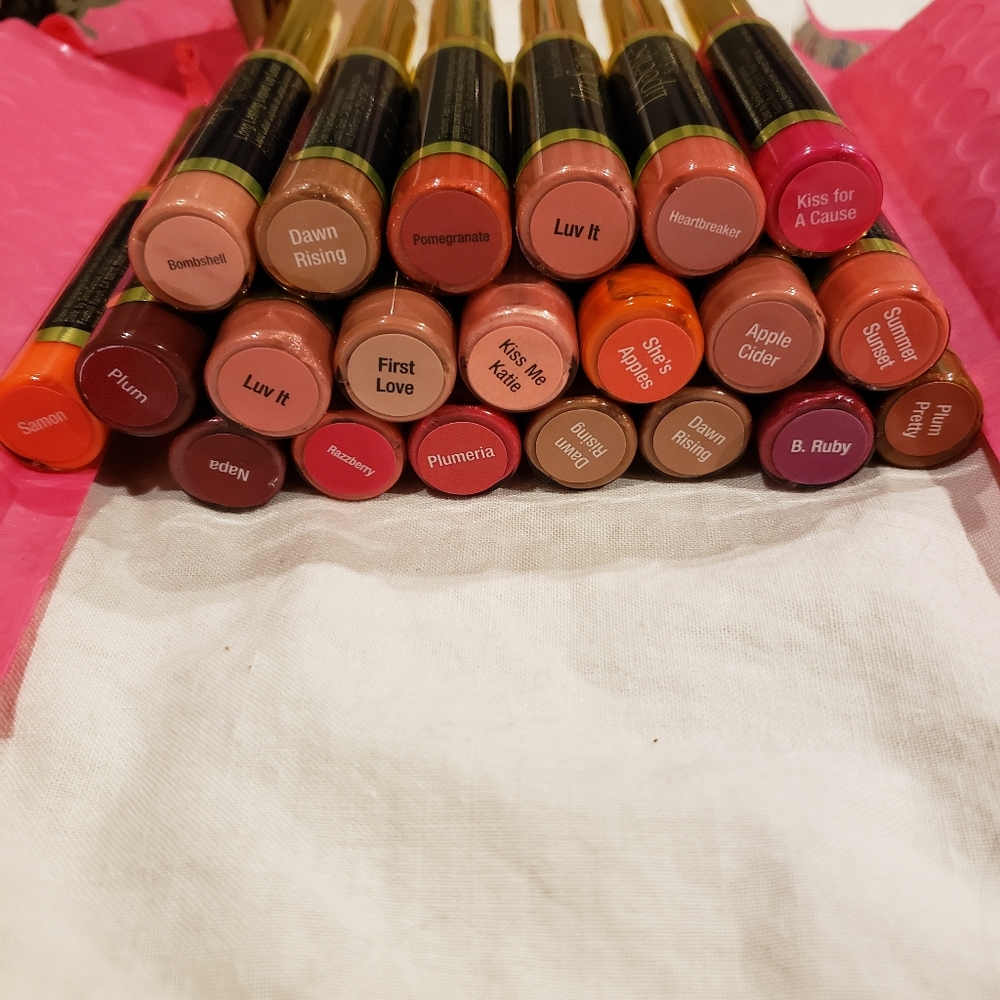 Lipsense lip colors